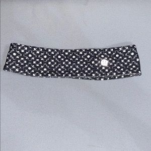 Lululemon Flyaway Tamer 2.0